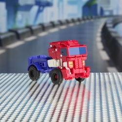 TRANSFORMERS CYBERWORLD ROBOT OPTIMUS PRIME CONVERTIBIL 10CM - Img 8