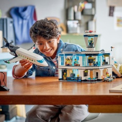 LEGO CITY AEROPORT CU AVION 60502 - Img 3