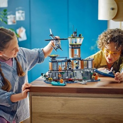 LEGO CITY INSULA INCHISOARE 60419 - Img 3