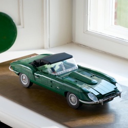 LEGO ICONS JAGUAR E TYPE 11381 - Img 9