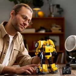 LEGO ICONS TRANSFORMERS BUMBLEBEE 10338 - Img 3
