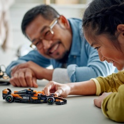 LEGO SPEED CHAMPIONS MASINA DE CURSE F1 MCLAREN 77251 - Img 3
