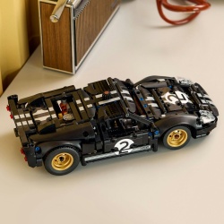 LEGO TECHNIC MASINA DE CURSE 1966 FORD GT40 MKII 42223 - Img 2