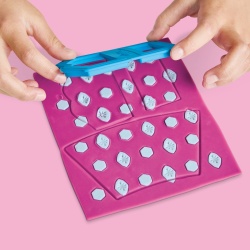PLAY DOH BARBIE SET CREATII VESTIMENTARE PIETRE PRETIOASE SI PANGLICI - Img 6
