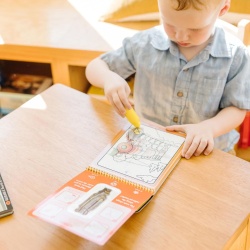 MELISSA AND DOUG WATER WOW CARTE DE COLORAT VEHICULE CU APA - Img 3