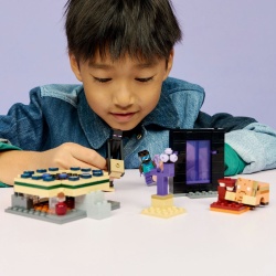 LEGO MINECRAFT CALATORIE PRIN PORTALURILE NETHER SI END 21584 - Img 3