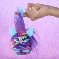 FURBY DJ FURBLETS JUCARIE INTERACTIVA BERRY CUPCAKE - Img 4
