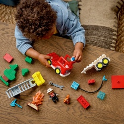 LEGO DUPLO CAMION DE POMPIERI CU FURTUN SI POMPIER 10473 - Img 4