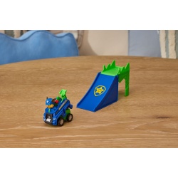 PATRULA CATELUSILOR FILMUL CU DINOZAURI SET VEHICUL CU RAMPA SI FIGURINA CHASE - Img 4