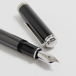 Stilou Pelikan Souveran M805 Streseman F, penita aur 18K, accesorii placate cu aur, corp negru/dungi - Img 2