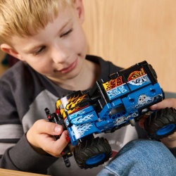 LEGO TECHNIC MONSTER JAM GRAVE DIGGER FOC SI GHEATA 42219 - Img 3