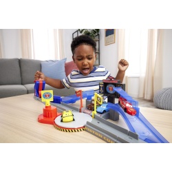 CARS SET DE JOACA PISTA DE CURSE PISTON CUP CU MASINUTA INCLUSA - Img 5