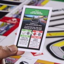 JOC MONOPOLY FORMULA 1 IN LIMBA ENGLEZA - Img 8