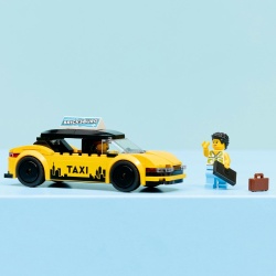 LEGO CITY TAXI GALBEN 60487 - Img 2