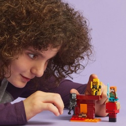 LEGO MINECRAFT BATALIE DEASUPRA LAVEI ÎN NETHER 21266 - Img 3