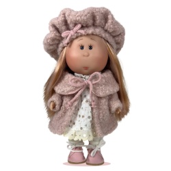 Papusa Nines D'Onil, Colectia Little Mia, Mia Winter, cu miros de vanilie, 23 cm