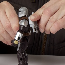STAR WARS MANDALORIAN SI GROGU ACTION VERSE SET FIGURINA MANDALORIANUL SI ACCESORII - Img 3