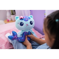 GABBYS DOLLHOUSE JUCARIE DE PLUS PISIRENA FINTASTIC 25CM - Img 3