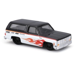 MAISTO DESIGN ELITE TRANSPORT SET CAMION CU RAMPA COE FLATBED SI MASINUTA CHEVROLET K5 BLAZER 1979 SCARA 1 LA 64 - Img 7