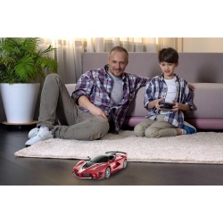 MASINA CU TELECOMANDA FERRARI FXX K EVO SCARA 1 LA 14 - Img 3