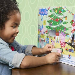 PEPPA PIG CALENDARUL DE ADVENT AL LUI PEPPA SI EVIE - Img 9