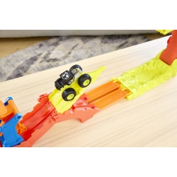 HOT WHEELS MONSTER TRUCK SET DE JOACA PISTA INVINGE SARPELE URIAS CU MASINUTA BONE SHAKER INCLUSA - Img 8