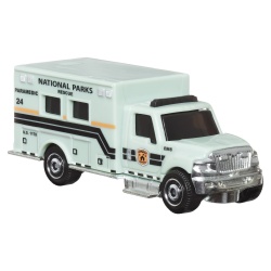 MATCHBOX SET 9 MASINUTE INTERNATIONAL AMBULANCE - Img 3