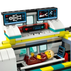 LEGO CITY AVION AMBULANTA PENTRU URGENTE 60465 - Img 6