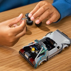 LEGO SPEED CHAMPIONS MASINA TIMPULUI DIN INAPOI IN VIITOR 77256 - Img 6