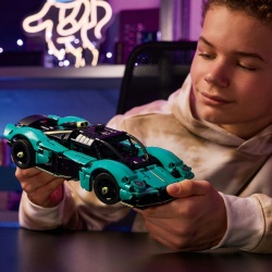 LEGO TECHNIC ASTON MARTIN VALKYRIE 42208 - Img 4