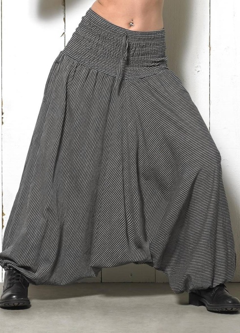 Pantaloni Aladdin bumbac in dungi