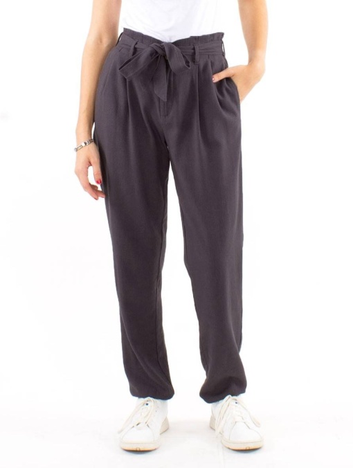 Pantaloni uni-chic croi drept