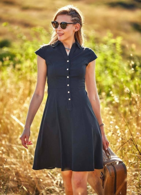 Rochie neagra cu guler camasa