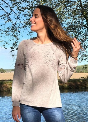 Bluza bej chic tricotata - Img 1