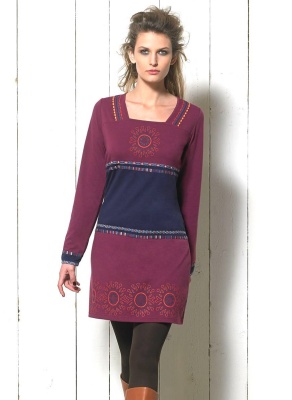 Rochie rosie cu motive etnice - Img 2