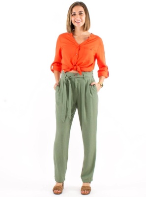 Pantaloni uni-chic cu pliuri - Img 2