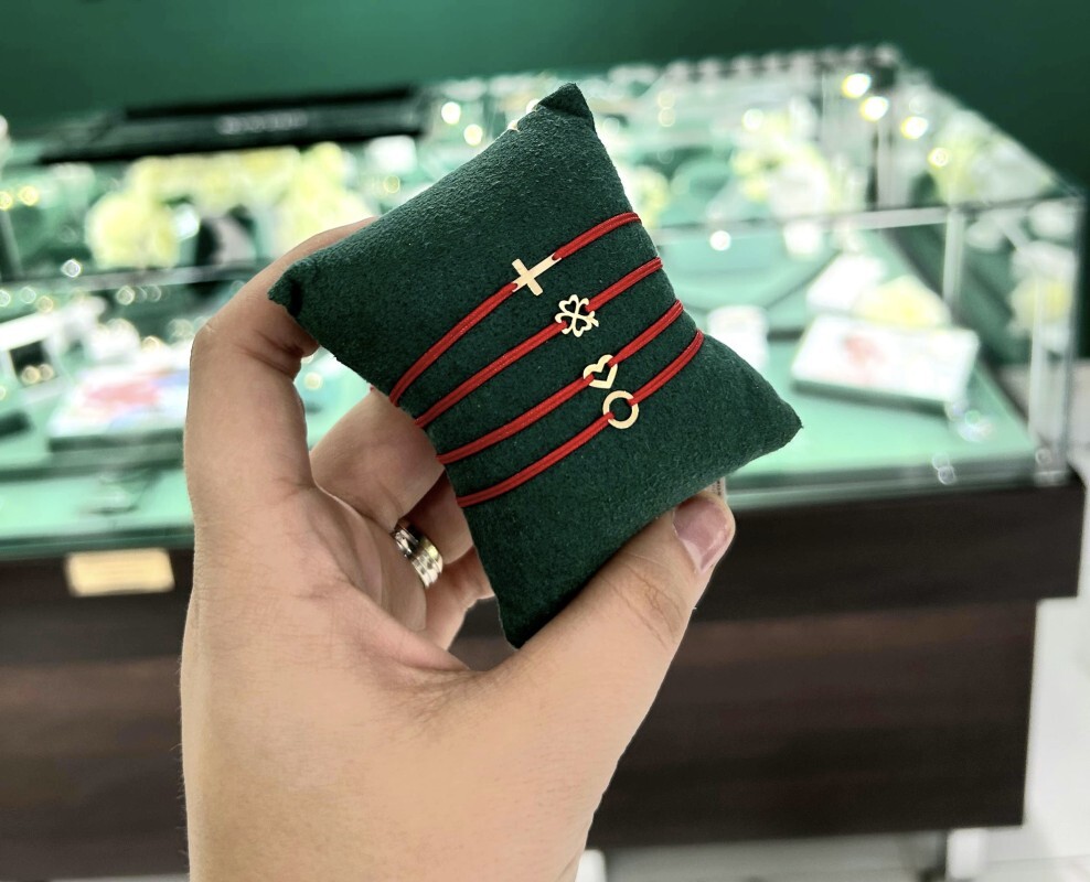 Bijuterii din aur care poartă noroc – simboluri și tradiții din întreaga lume