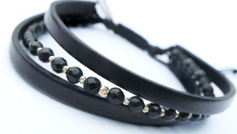 Brățările din piele- accesorii elegante și versatile pentru orice ocazie