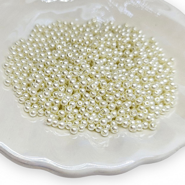 Perle din sticla 3mm - cream pearl Ø 0.6mm - pachet aprox 1000 buc