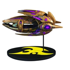 Dark Horse StarCraft - Golden Age Protoss Carrier Ship Limited Edition Replica - Img 1