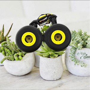 iUni F03 távirányítós autó, Monster Truck, 2.4Ghz, szivacs kerekek, sárga - Img 10