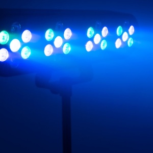 LED BAR 4X7X1W RGBW + TREPIED - Img 6