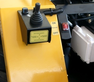 ProGARDEN Campo T18 Minitractor V27 4x4, 18CP, benzina, hidraulica fata-spate, roti 6.00-12 - Img 4