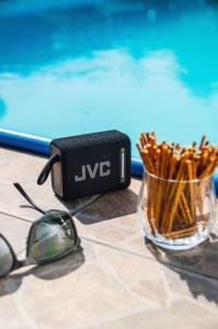 Boxa portabila JVC XS-E114B, 5W, radio FM, Bluetooth, IPX6, Litiu-ion 3,7 V / 2000 mAh, negru - Img 16