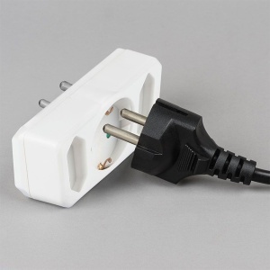 ADAPTOR 3 PRIZE 1X16A 2x2.5A MAX 3500W - Img 3