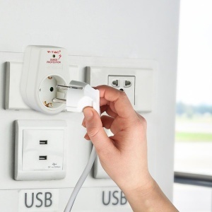 ADAPTOR PRIZA CU PROTECTIE LA SUPRATENSIUNE 16A 3680W MAX - Img 10