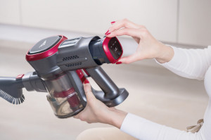 Aspirator vertical 2 in 1 ETA Fenix 2233 90000, baterie Li-Ion 25.2 V / 2200 mAh, recipient 0.6 l, gri cu rosu - Img 21