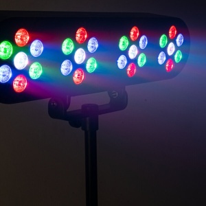 LED BAR 4X7X1W RGBW + TREPIED - Img 7