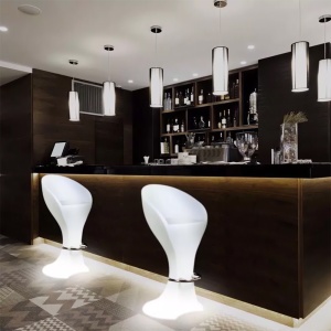 SCAUN INALT TIP BAR ILUMINATA LED RGB 65X110CM - Img 3