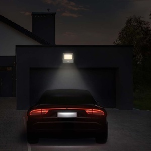 REFLECTOR LED SMD 50W 4000K IP65 CU SENZOR MISCARE - ALB - Img 6